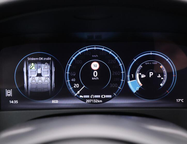 Jaguar XF 22