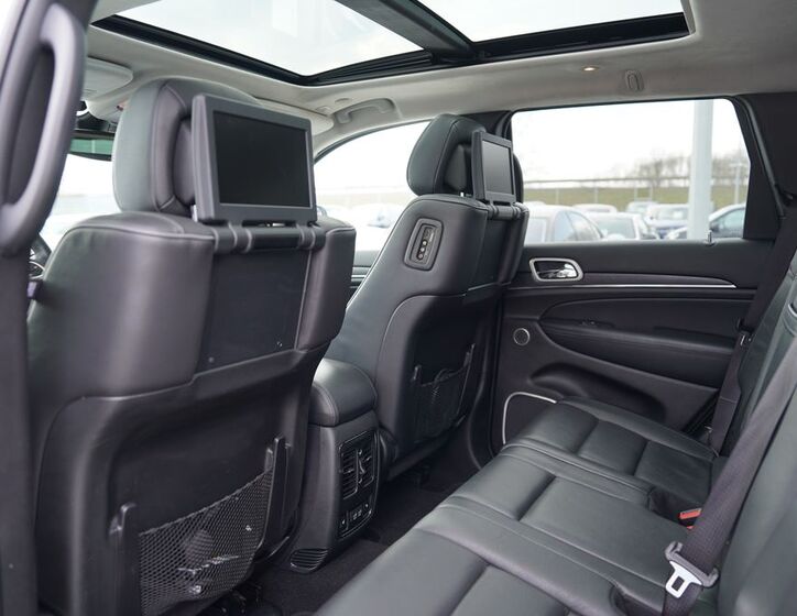 Jeep Grand Cherokee 21