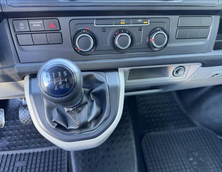 Volkswagen Transporter 37