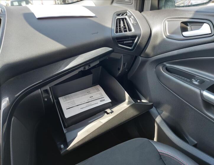Ford Kuga 41