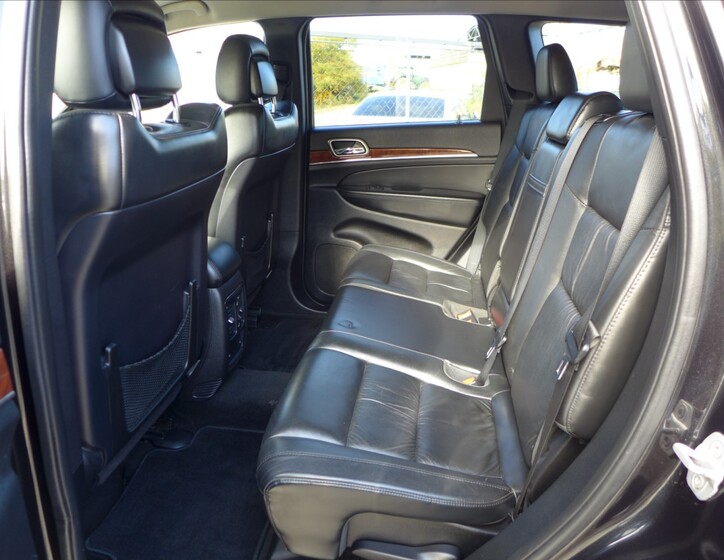 Jeep Grand Cherokee 30