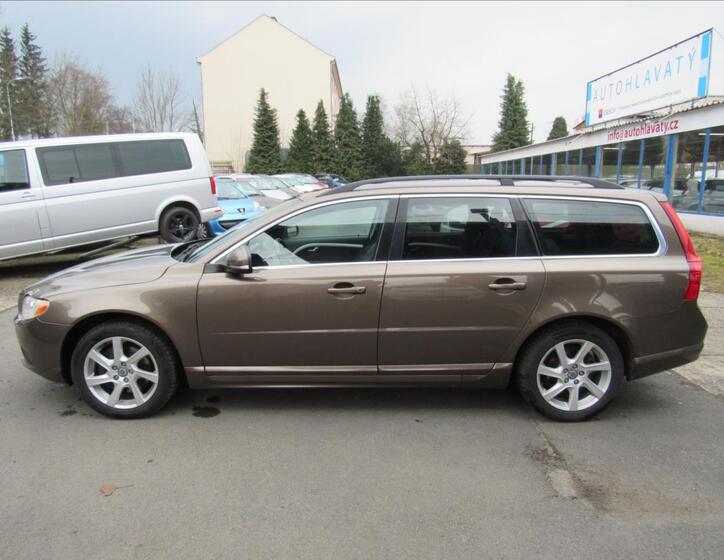 Volvo V70 7