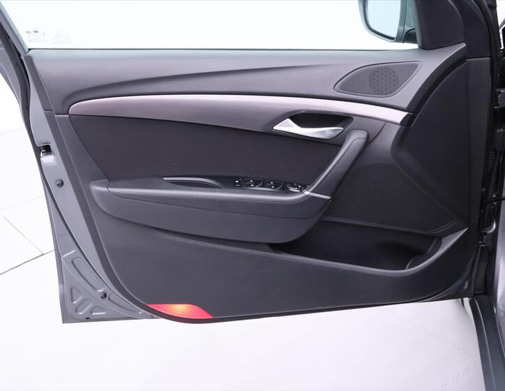 Hyundai i40 11