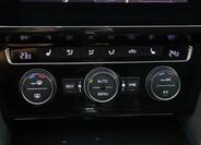 Volkswagen Passat 30