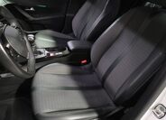 Peugeot 2008 9