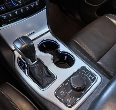 Jeep Grand Cherokee 16
