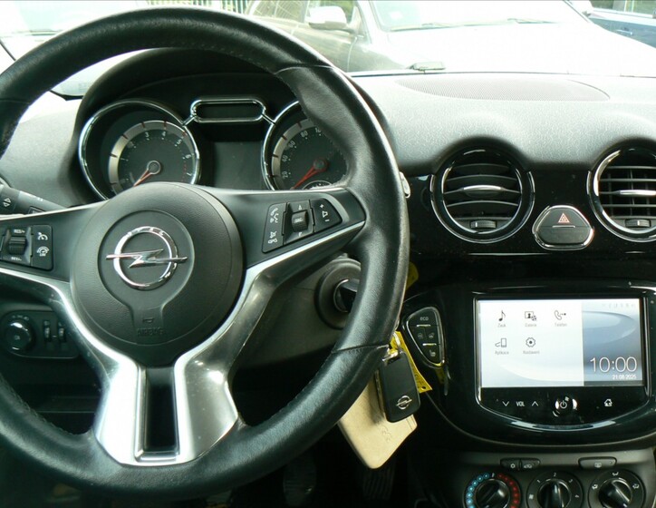 Opel Adam 13