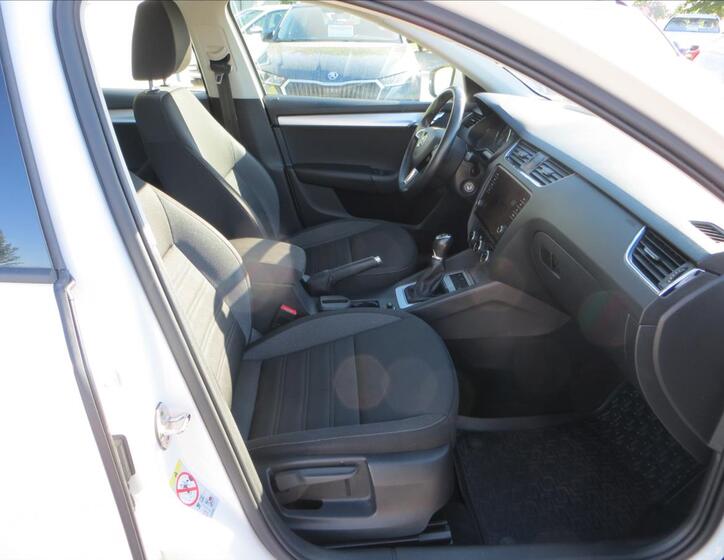 Škoda Octavia 10