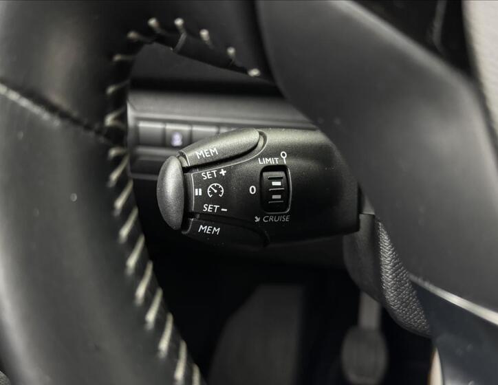 Peugeot 308 11