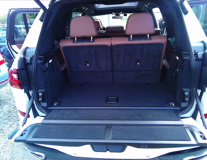 BMW X7 15