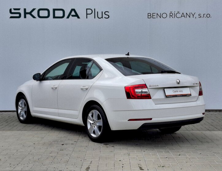 Škoda Octavia 15