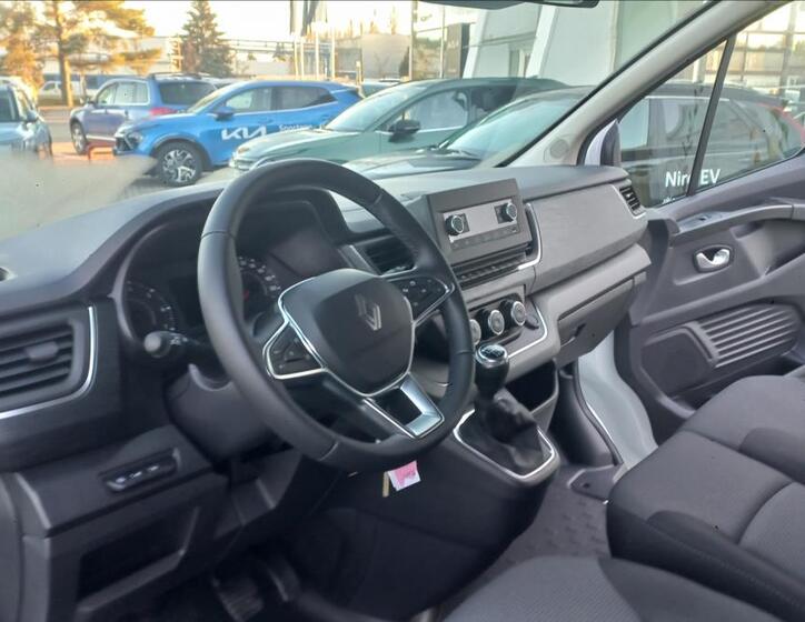 Renault Trafic 6