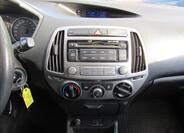 Hyundai i20 15