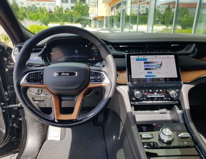 Jeep Grand Cherokee 7