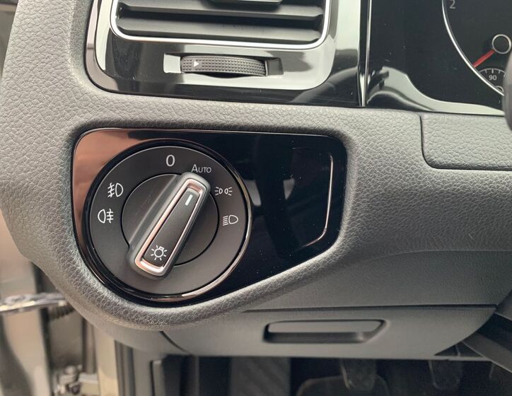 Volkswagen Golf 8