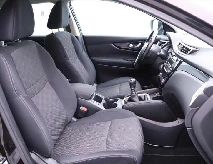 Nissan Qashqai 13