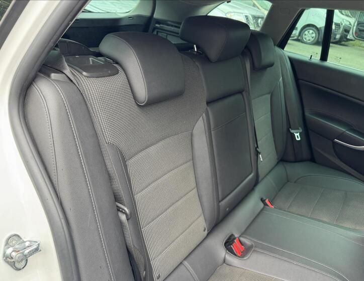 Opel Insignia 30