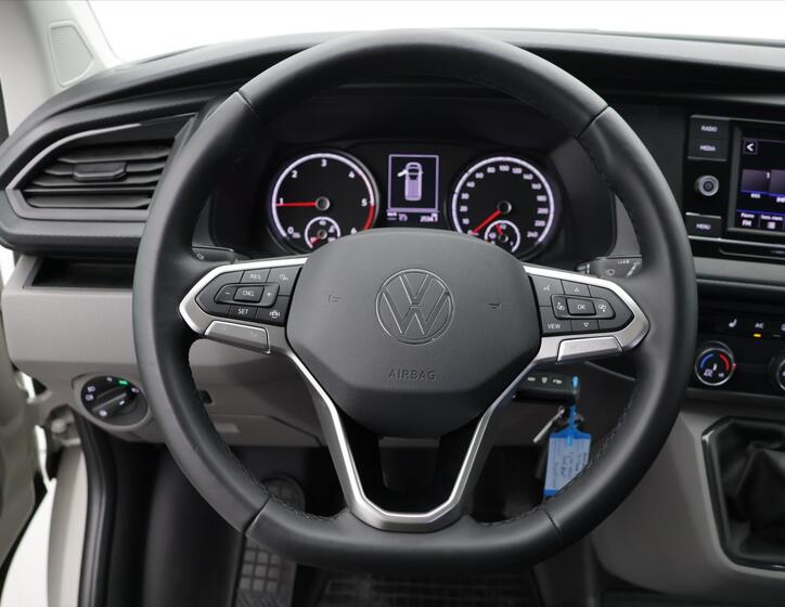 Volkswagen Transporter 18