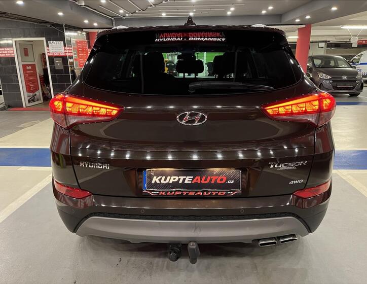 Hyundai Tucson 4