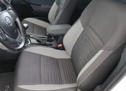 Toyota Auris 9