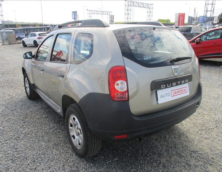 Dacia Duster 8