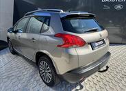 Peugeot 2008 6