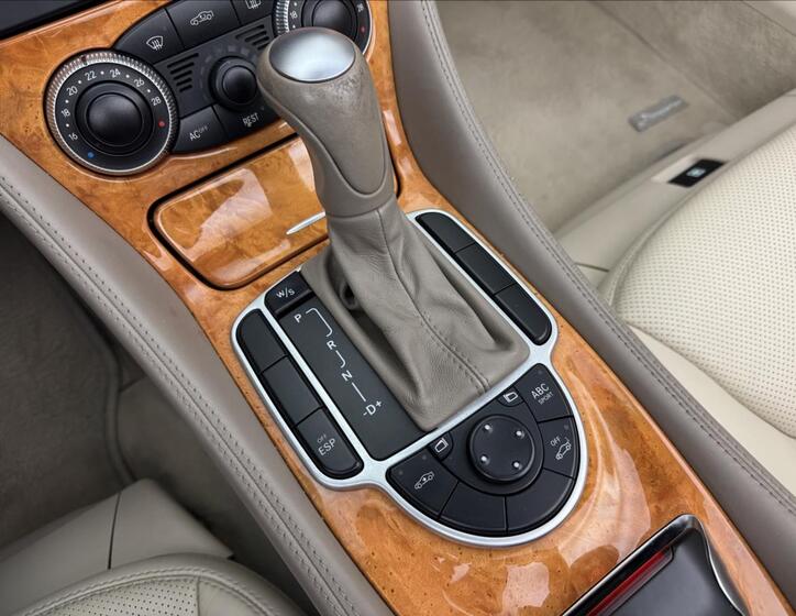 Mercedes-Benz SL 26
