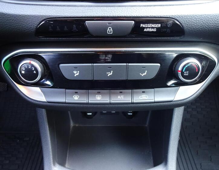 Hyundai i30 35