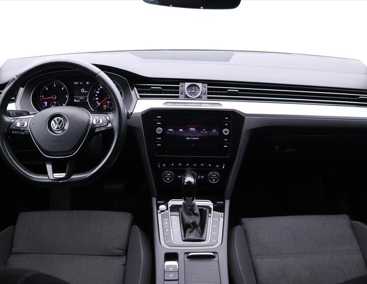 Volkswagen Passat 35