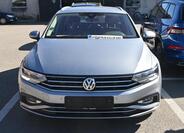 Volkswagen Passat 1