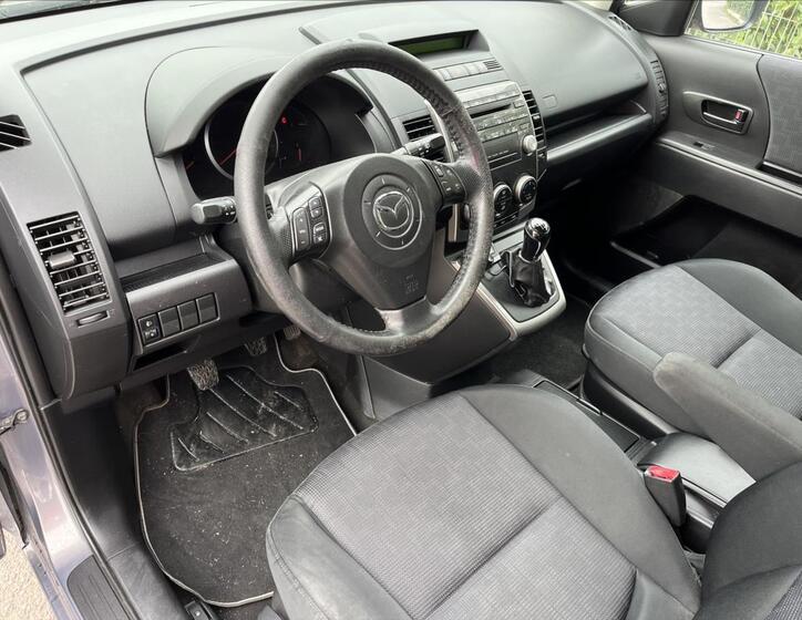 Mazda 5 9