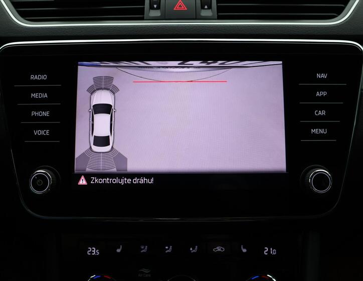 Škoda Superb 28