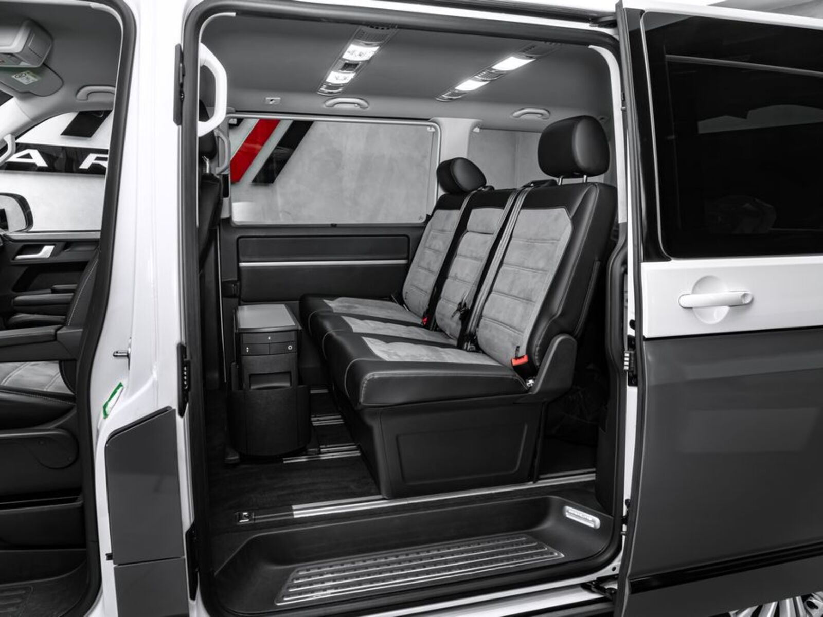 Volkswagen Multivan 15