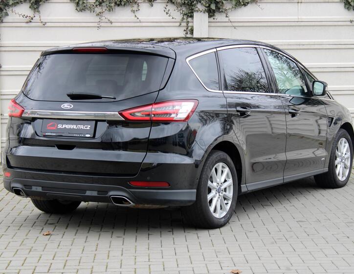 Ford S-MAX 6