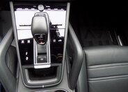 Porsche Cayenne 41