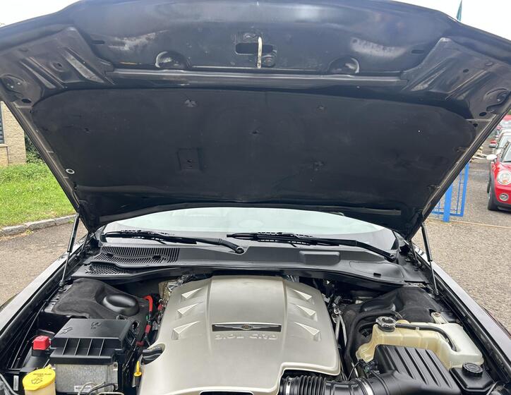 Chrysler 300C 53