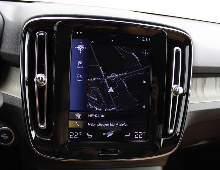 Volvo XC40 18