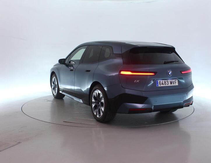 BMW iX 3