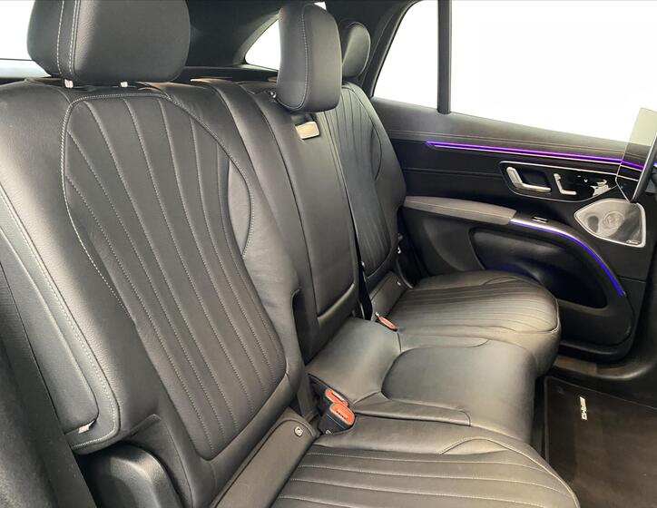 Mercedes-Benz EQS 7