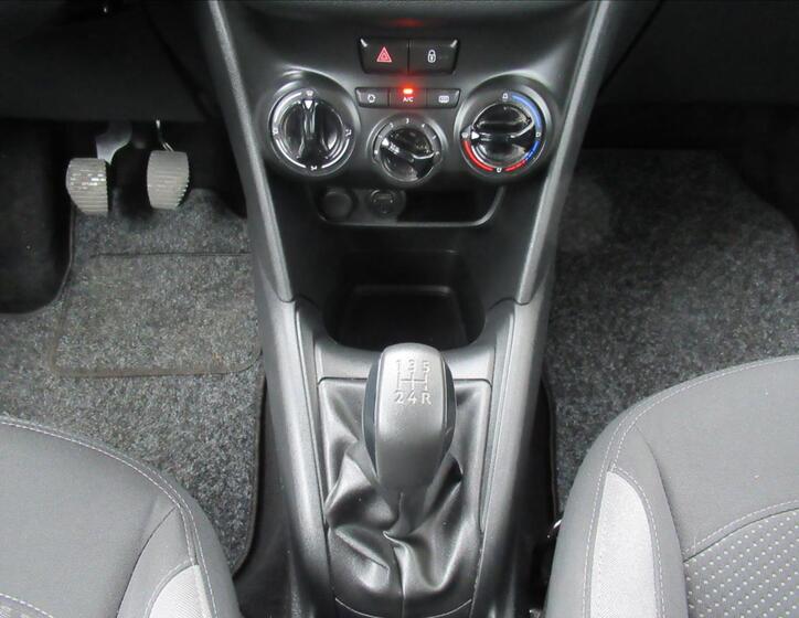 Peugeot 208 11
