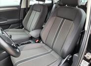 Volkswagen T-Roc 8