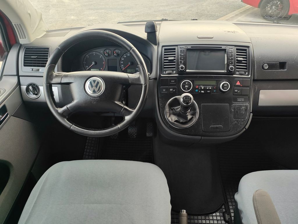 Volkswagen Multivan