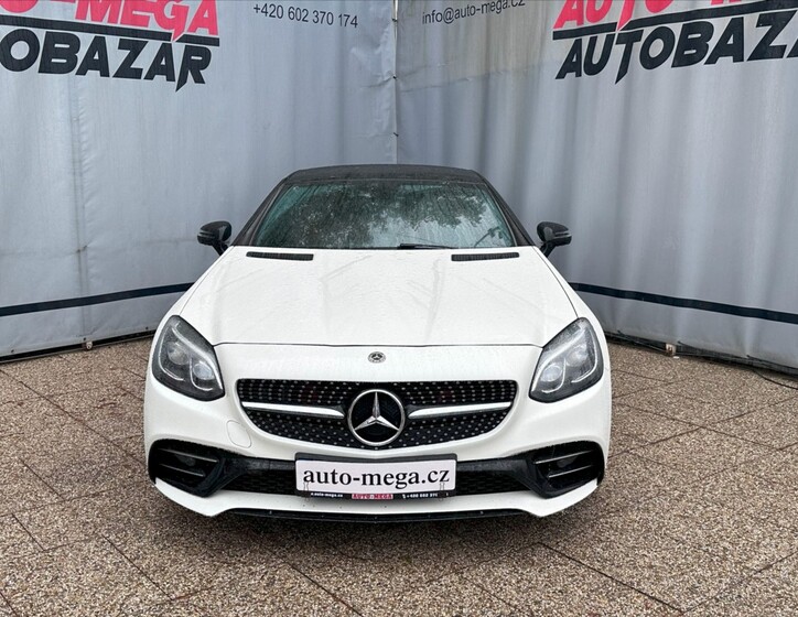 Mercedes-Benz SLC 2