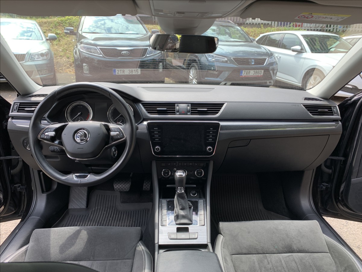 Škoda Superb