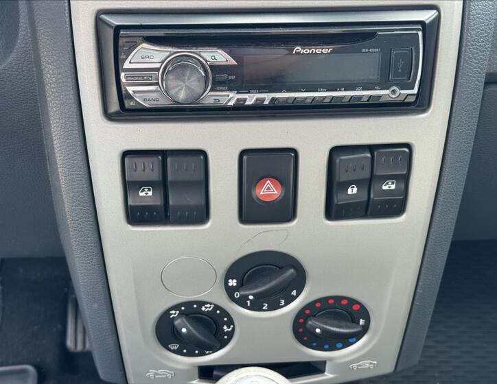 Dacia Logan 13