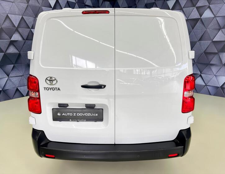 Toyota ProAce 6