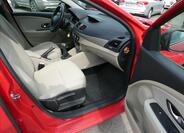 Renault Fluence 19