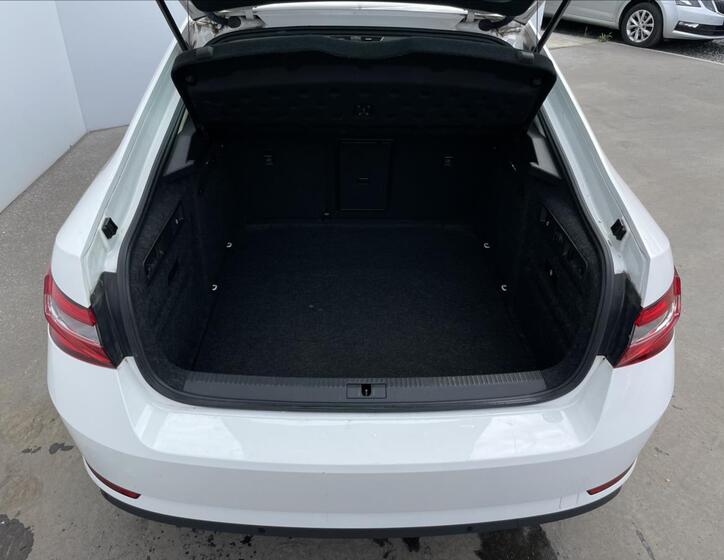 Škoda Superb 24