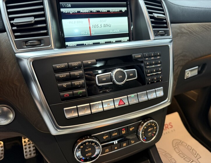 Mercedes-Benz GL 15