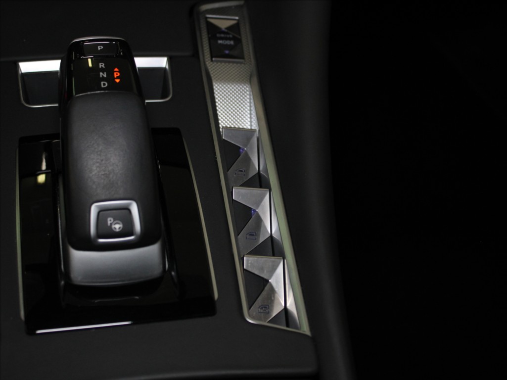 DS Automobiles DS9
